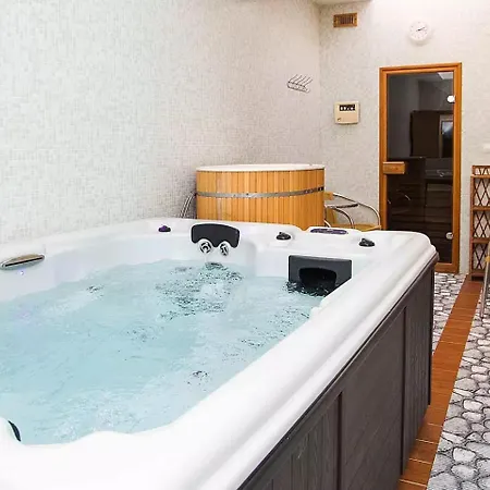 Hotel Dominika 3*