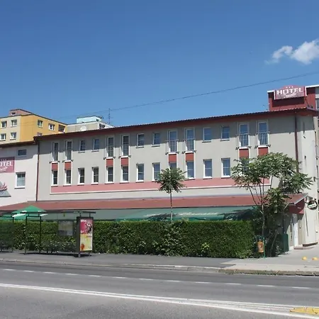 Dominika 3* Bratislava