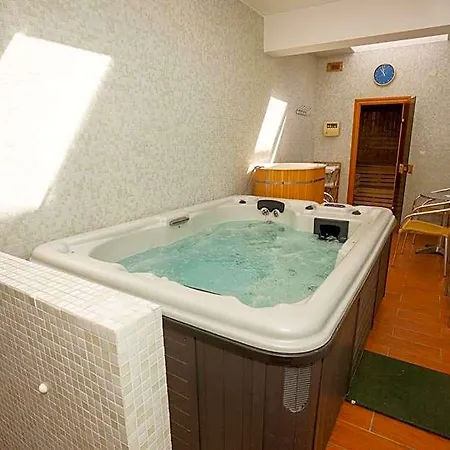 Dominika Hotel