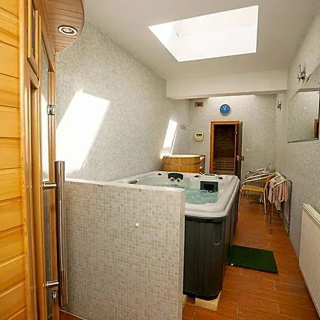 Dominika Hotel