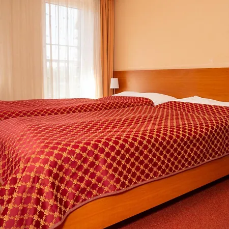 Hotel Dominika 3*