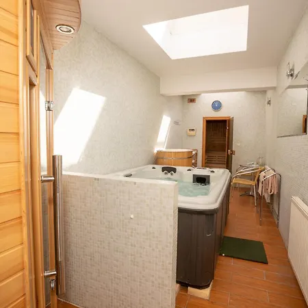 Dominika Hotel Pressburg